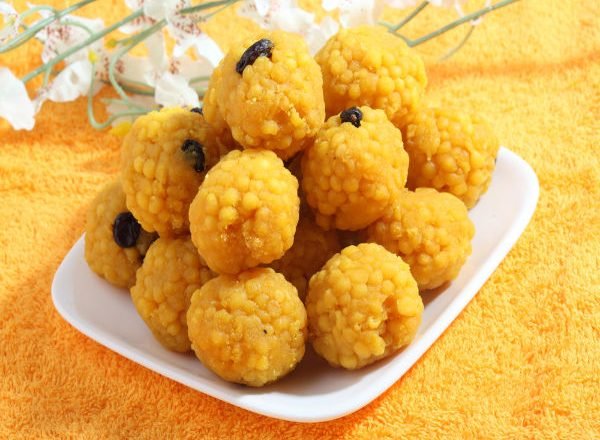 എളുപ്പം തയ്യാറാക്കാം ലഡ്ഡു