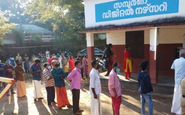 മൂന്ന്​ മണിക്കൂര്‍ പിന്നിടുമ്പോൾ  വോട്ടുനില 22.11 %