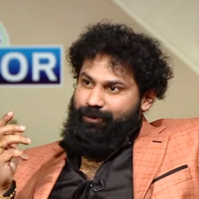 കെ പി പ്രവീണ്‍ എങ്ങനെ പ്രവീണ്‍ റാണ ആയി? യഥാര്‍ഥ പേര് കെ.പി. പ്രവീണ്‍, ‘റാണ’ കൈയില്‍നിന്നിട്ട പേര്; ഡോക്ടറും ‘സ്വന്തം’, സ്വയം വിളിച്ചത് ‘ലൈഫ് ഡോക്ടര്‍’. കെ പി പ്രവീണ്‍ പ്രവീണ്‍ റാണ ആയ കഥ ഇങ്ങനെ….