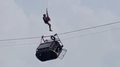 കേബിള്കാറില് കുടുങ്ങി 6 കുട്ടികളടക്കം 8പേര്; മണിക്കൂറുകള് പിന്നിട്ടു, രക്ഷാപ്രവര്ത്തനം വൈകുന്നു cable car Pakistan