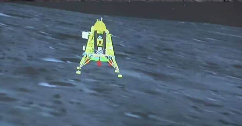 ഇന്ത്യ, ഞാൻ ലക്ഷ്യസ്ഥാനത്തെത്തി, നീയും: ചന്ദ്രയാൻ–3യിൽ നിന്ന് ആദ്യസന്ദേശം… Chandrayaan-3 Mission