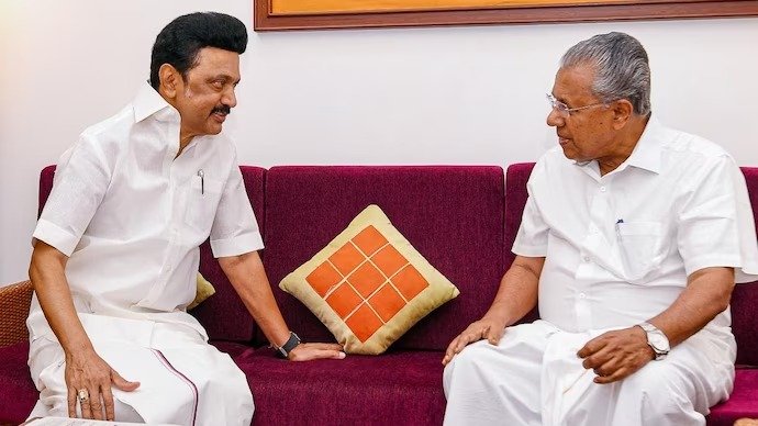കേരളവും തമിഴ്‌നാടും ഇരട്ടക്കുഴൽത്തോക്കു പോലെ യോജിച്ച് പ്രവർത്തിക്കണം; എം കെ സ്റ്റാലിൻ MK Stalin