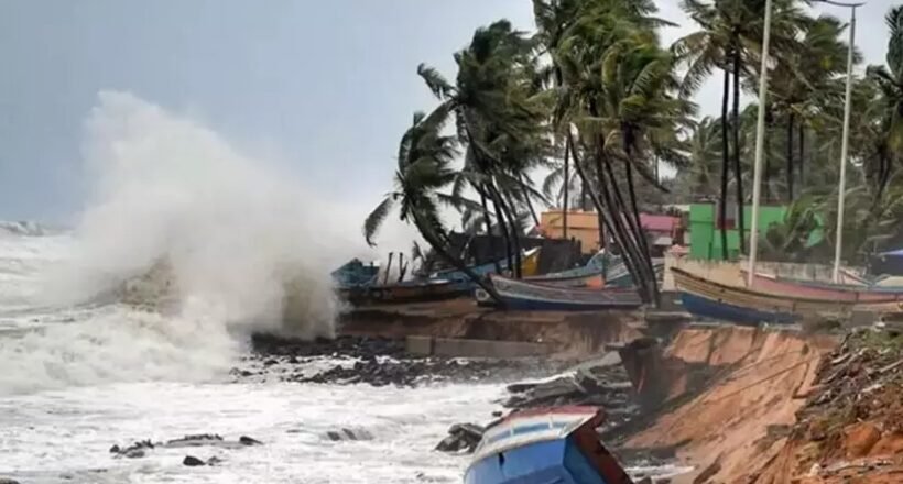 കള്ളക്കടൽ പ്രതിഭാസം; താഴ്ന്ന പ്രദേശങ്ങളിൽ വെള്ളം കയറാൻ സാധ്യത, ജാഗ്രത വേണം